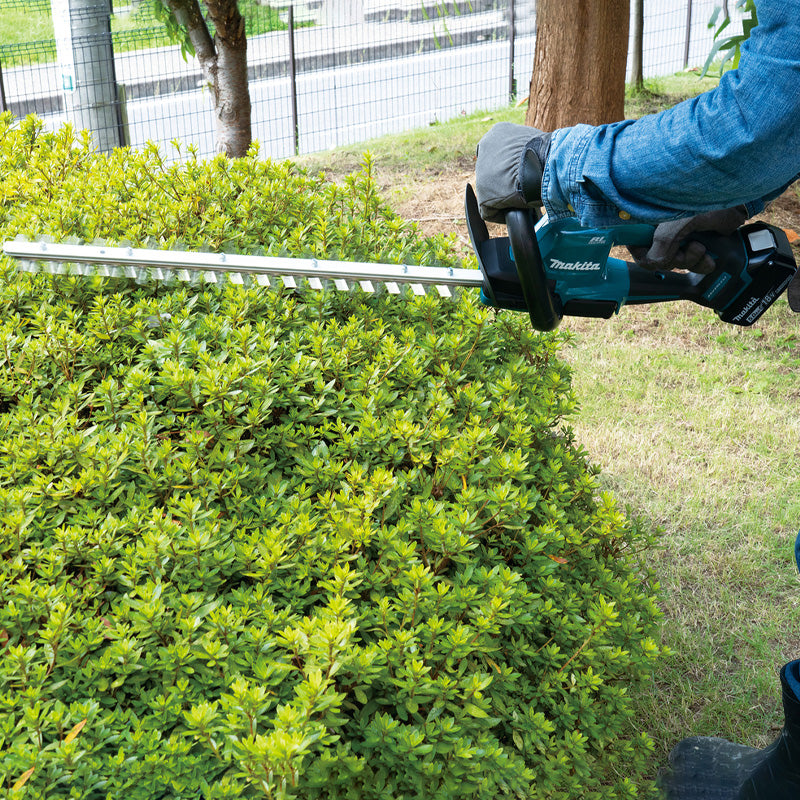 Taille-haie MAKITA DUH506RT 18 V LXT 50 cm avec batterie 5Ah et chargeur